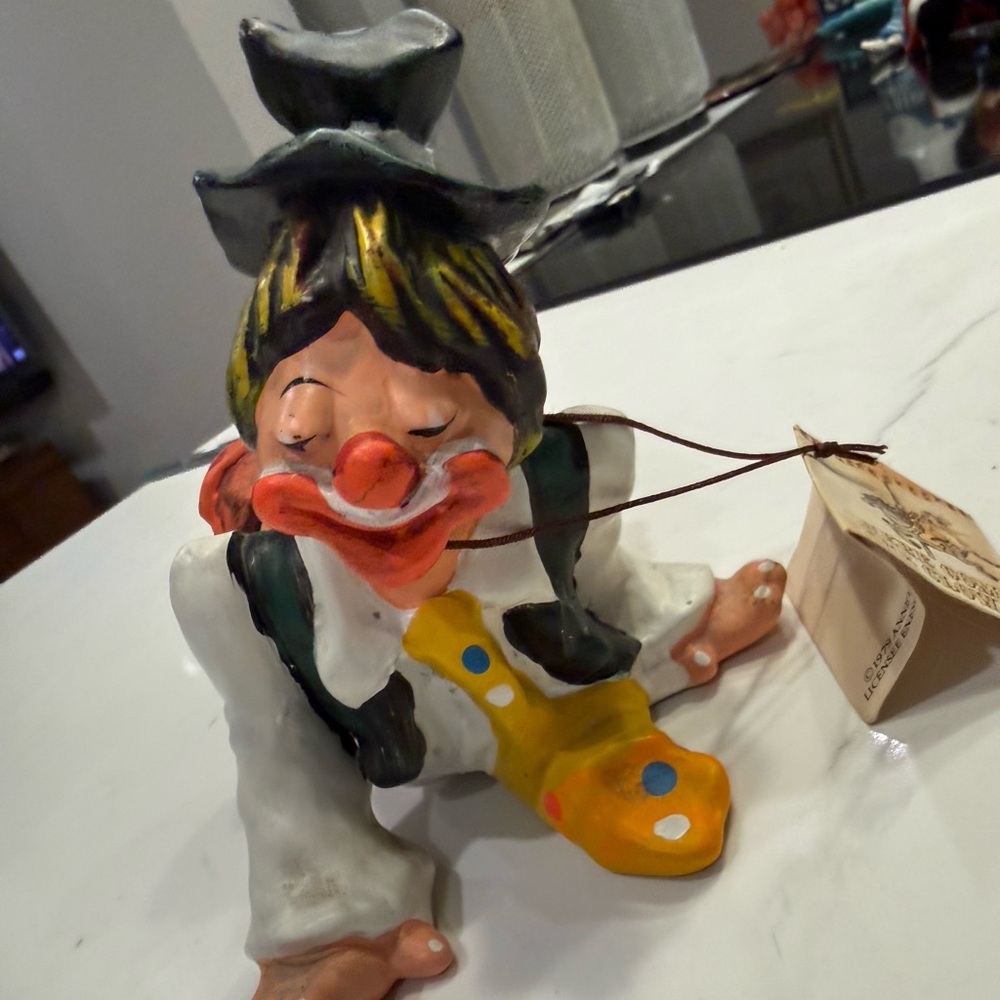 Vintage Annette Little “Here Come the Clowns” Clown Sculpture – 1979 Enesco - Picture 4 of 8